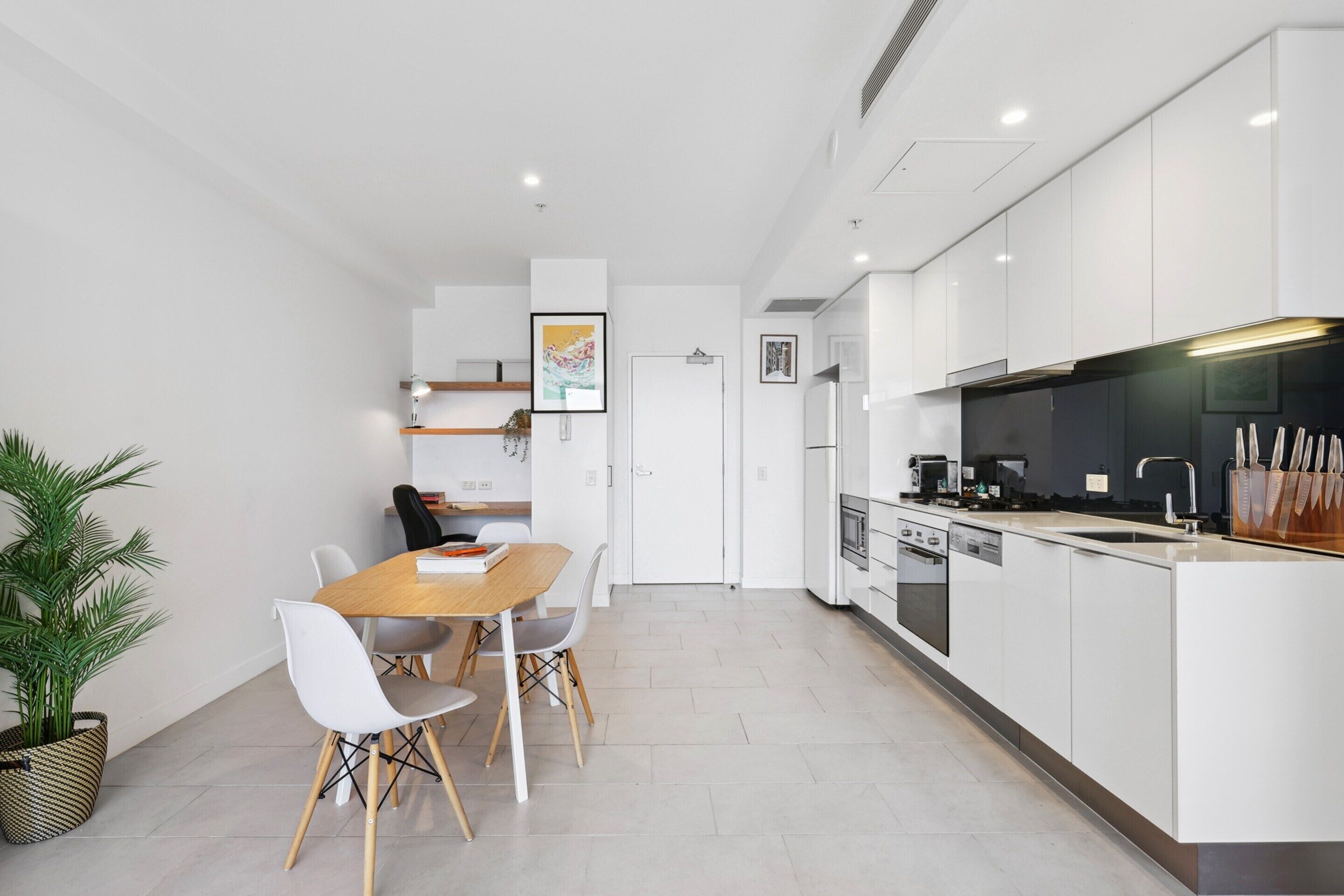Apartment | Private kitchen | Cookware/dishes/utensils