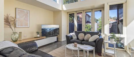 Apartment | Living room