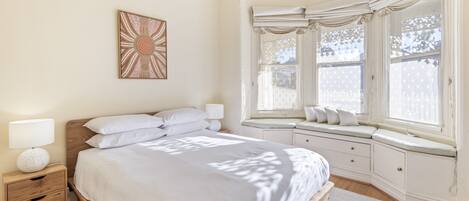 Apartment | 2 Schlafzimmer, laptopgeeigneter Arbeitsplatz, Bügeleisen/Bügelbrett