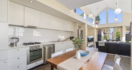 Gorgeous 2-bed Victorian Home in Artsy