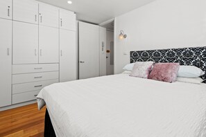 Apartamento | 1 quarto, ferros/tábuas de passar roupa, roupa de cama