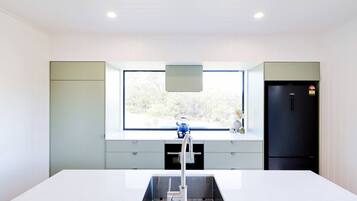 Apartment | Private kitchen | Cookware/dishes/utensils