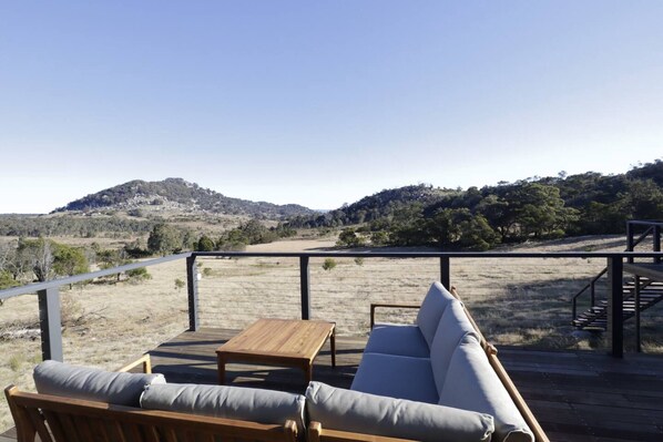 Apartment | Outdoor dining