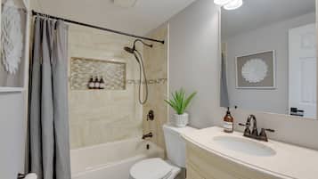 Nhà (4 Bedrooms) | Nội thất
