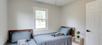 Great for Gatherings! Charming Woodbridge Duplex