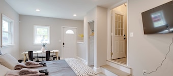 2 Mi to Historic Occoquan District: Modern Duplex