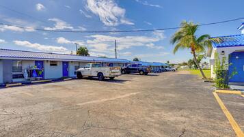 Apartment (0 Bedroom) | Interior