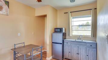 Apartment (0 Bedroom) | Interior