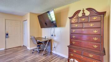 Apartment (0 Bedroom) | Interior