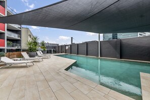 House | Pool