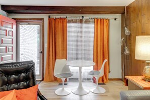 Apartment (1 Bedroom) | Interior - Convenient Condo 8 Mi to Dtwn Indianapolis! (Indianapolis)