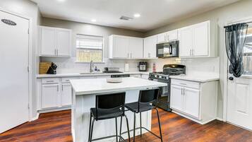 Maison (4 Bedrooms) | Intérieur