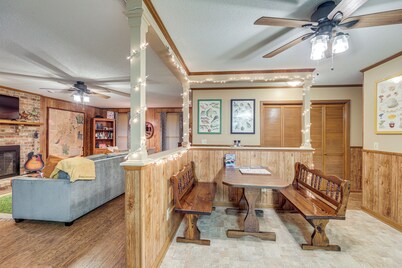 Music-themed Family Home! 13 Mi to Dtwn Nashville