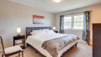 House (4 Bedrooms) | Interior