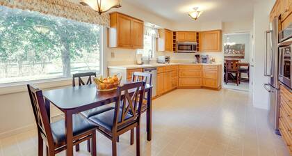 3 Mi to Dtwn: Home w/ Fire Pit & Yard in Jackson