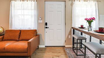 House (1 Bedroom) | Interior