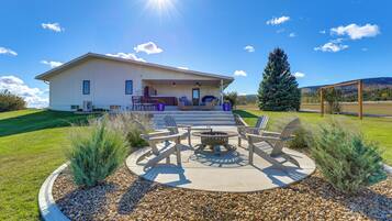 House (3 Bedrooms) | Front of property