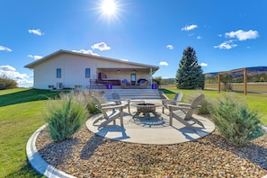 House (3 Bedrooms) | Front of property