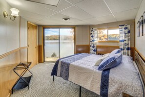 House (4 Bedrooms) | Interior - All-season Adventures! Chicaugon Lakefront Gem (Iron River)