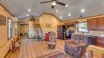 House (2 Bedrooms) | Front of property