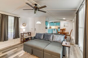 House (3 Bedrooms) | Interior - Bring Your Boat! Homosassa Retreat < 5 Mi to River (Homosassa)