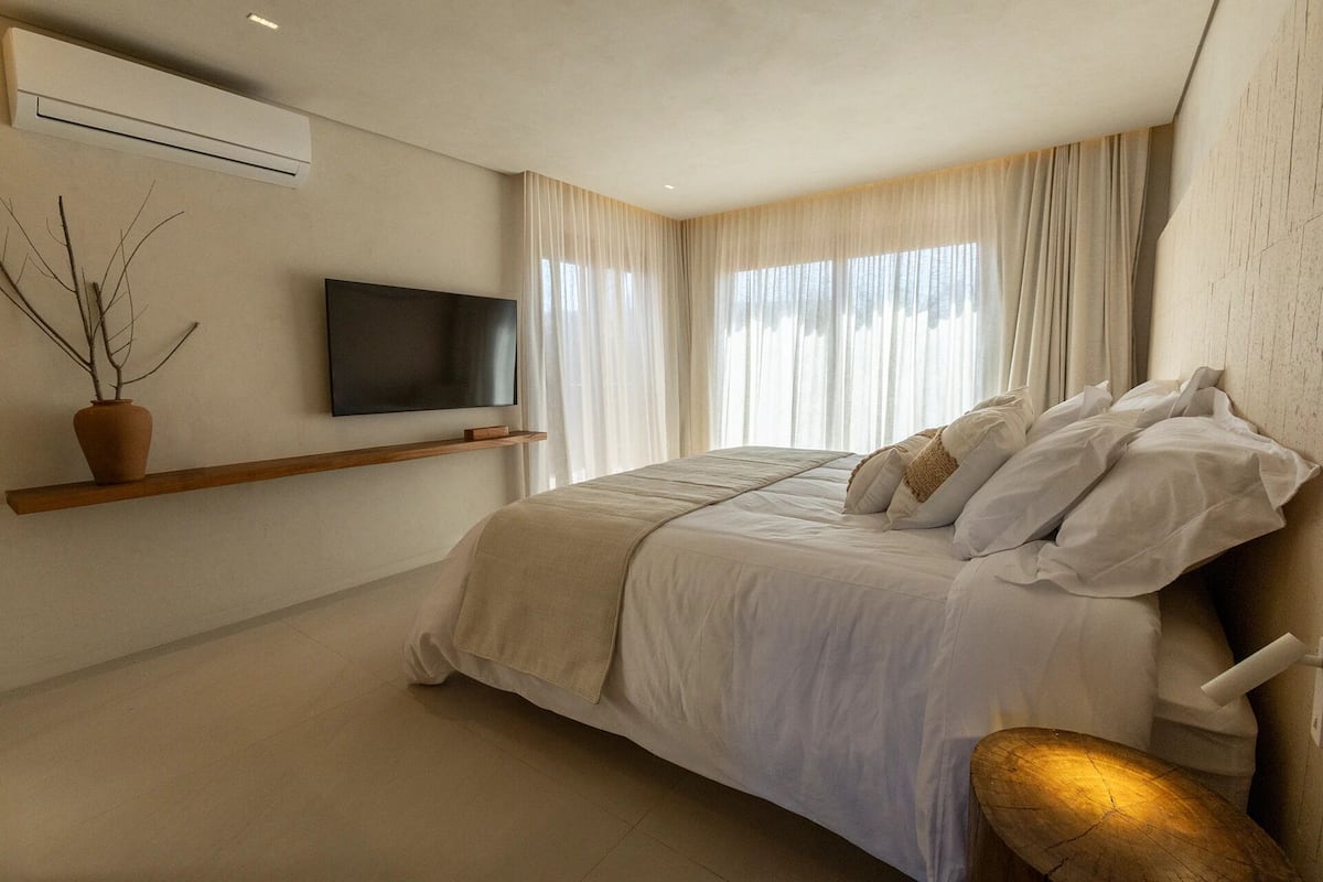 Superior Double or Twin Room, Lanai, Sea View | In-room safe, free WiFi