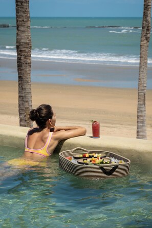 Outdoor pool - Lahaina Hotel (Amontada)