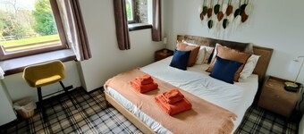 Beautifully converted 18th century watermill overlooking Loch Tay