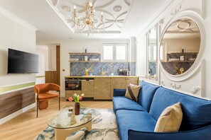 公寓 | 起居区 | 43-英寸智能电视（配备有线频道）、Netflix、流媒体服务