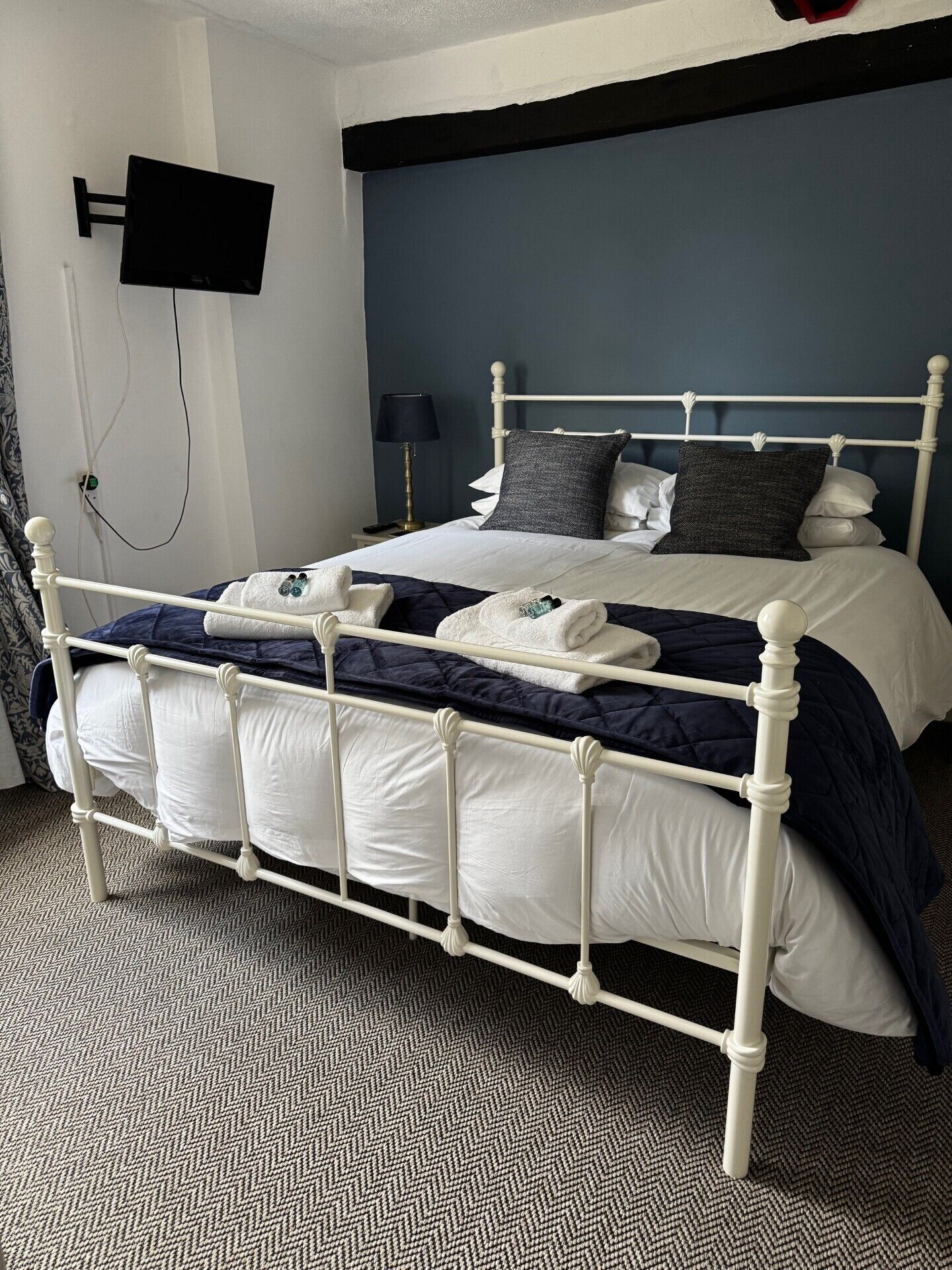 Double Room, Ensuite ( Room Only) | Iron/ironing board, free WiFi
