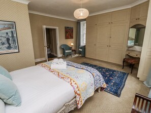 5 soverom, individuelt dekorert og individuelt innredet