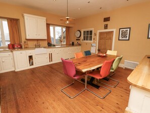 Dining - Elford Farmhouse (Seahouses)