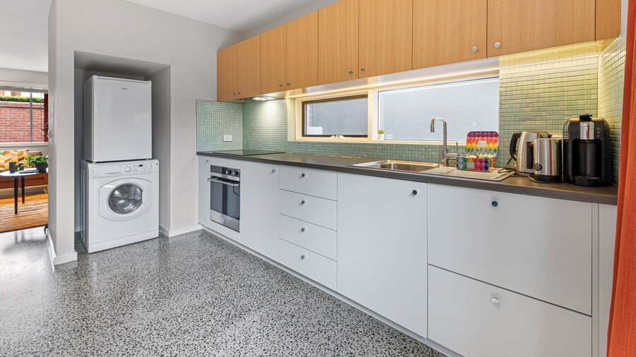 Convenient Bayside Living at the Edge of the City