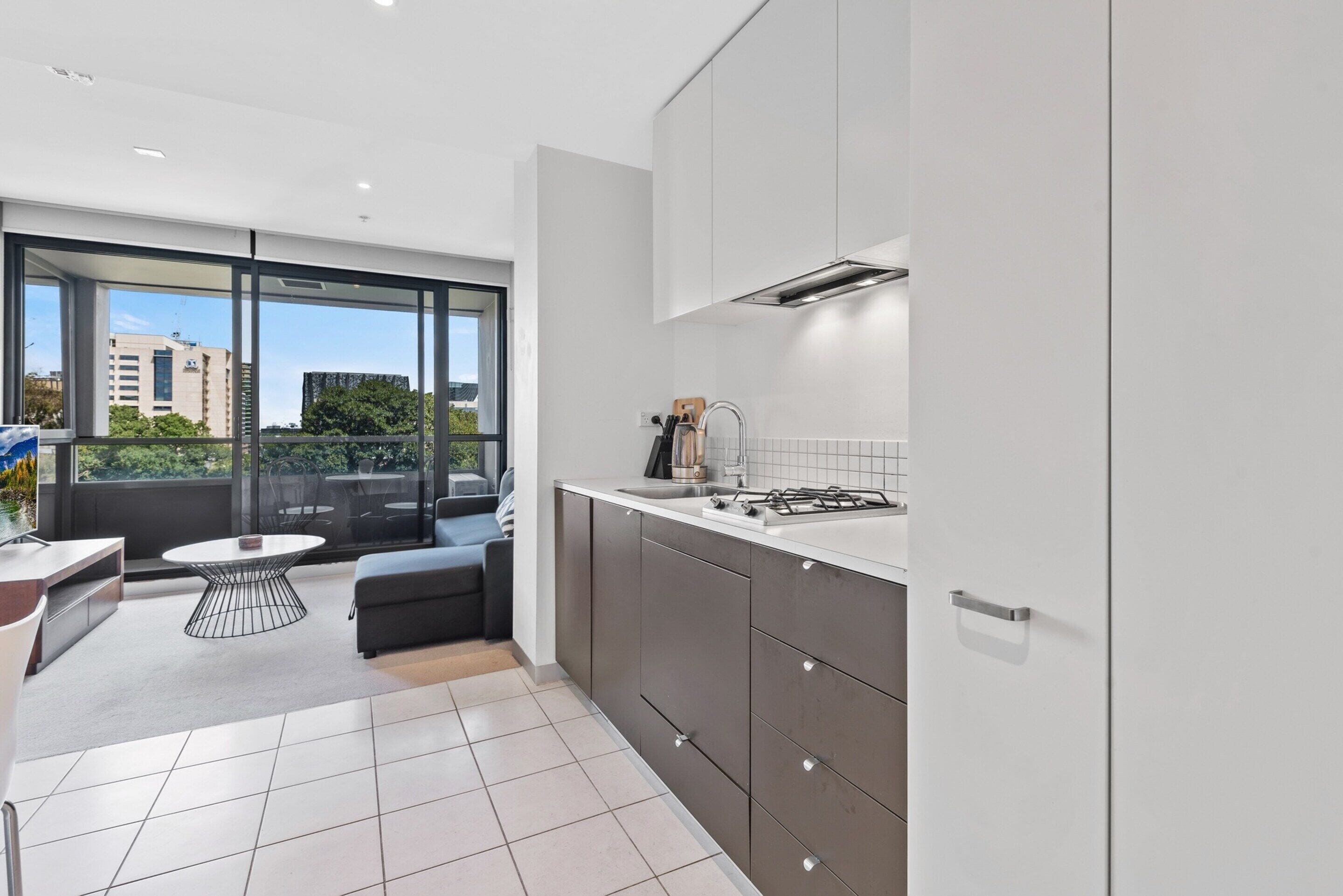 Apartment | Private kitchen | Fridge, microwave, oven, stovetop