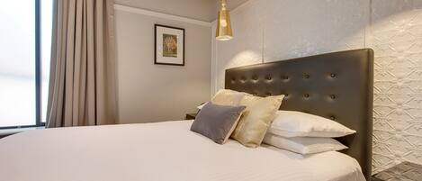 Apartment | 2 bedrooms, laptop workspace, iron/ironing board, bed sheets