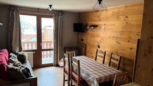 Living area - LES Balconies Apartment 42ma2 6 People Nice View Wifi (Les Belleville)
