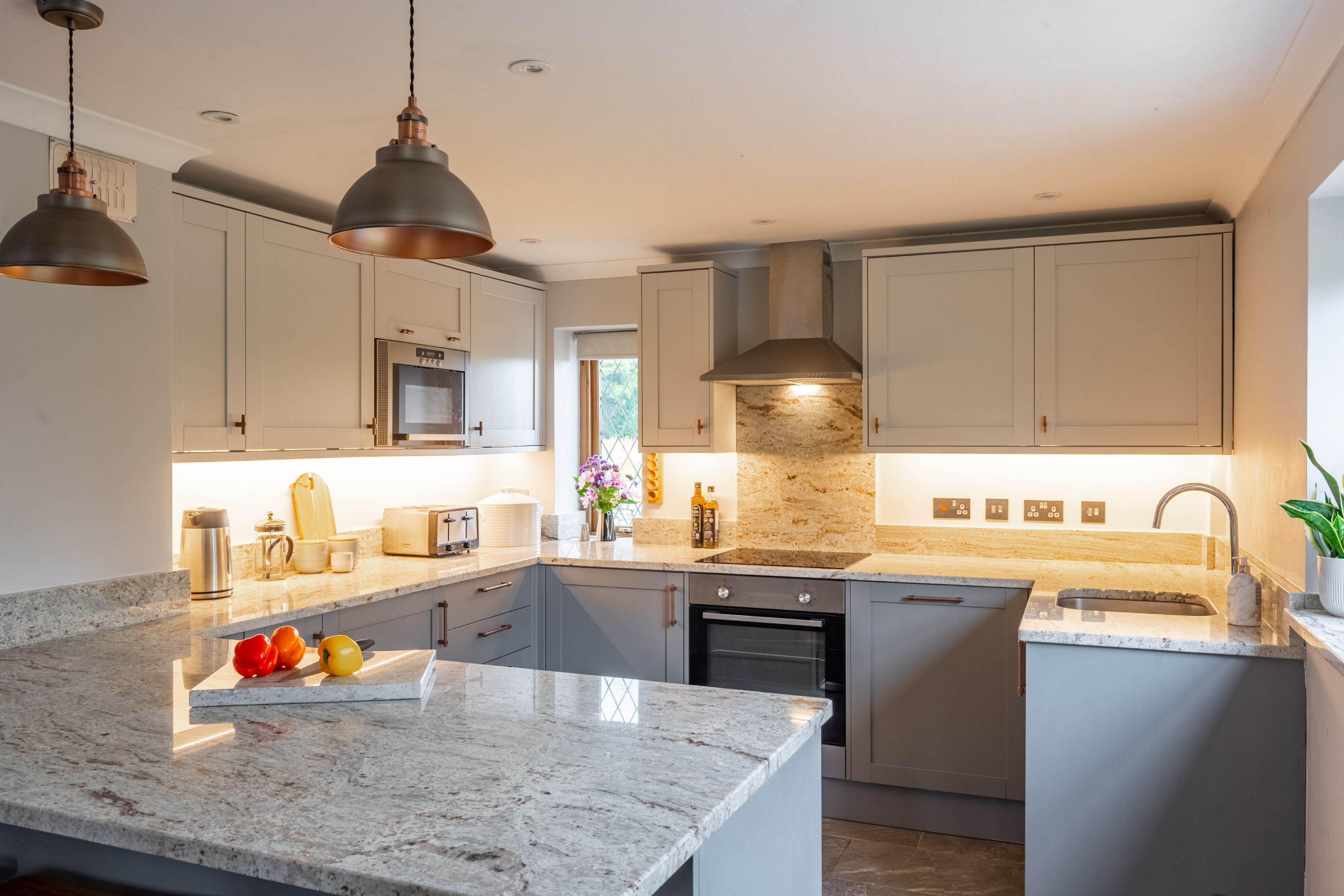 Microondas y lavavajillas 