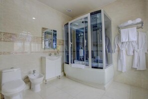 Room - Shah Palace Hotel (Bishkek)