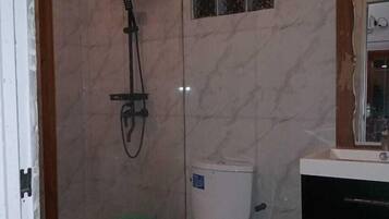 Suite Keluarga | Kamar mandi