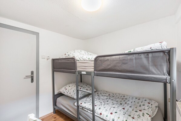 2 室のベッドルーム、WiFi、ベッドシーツ