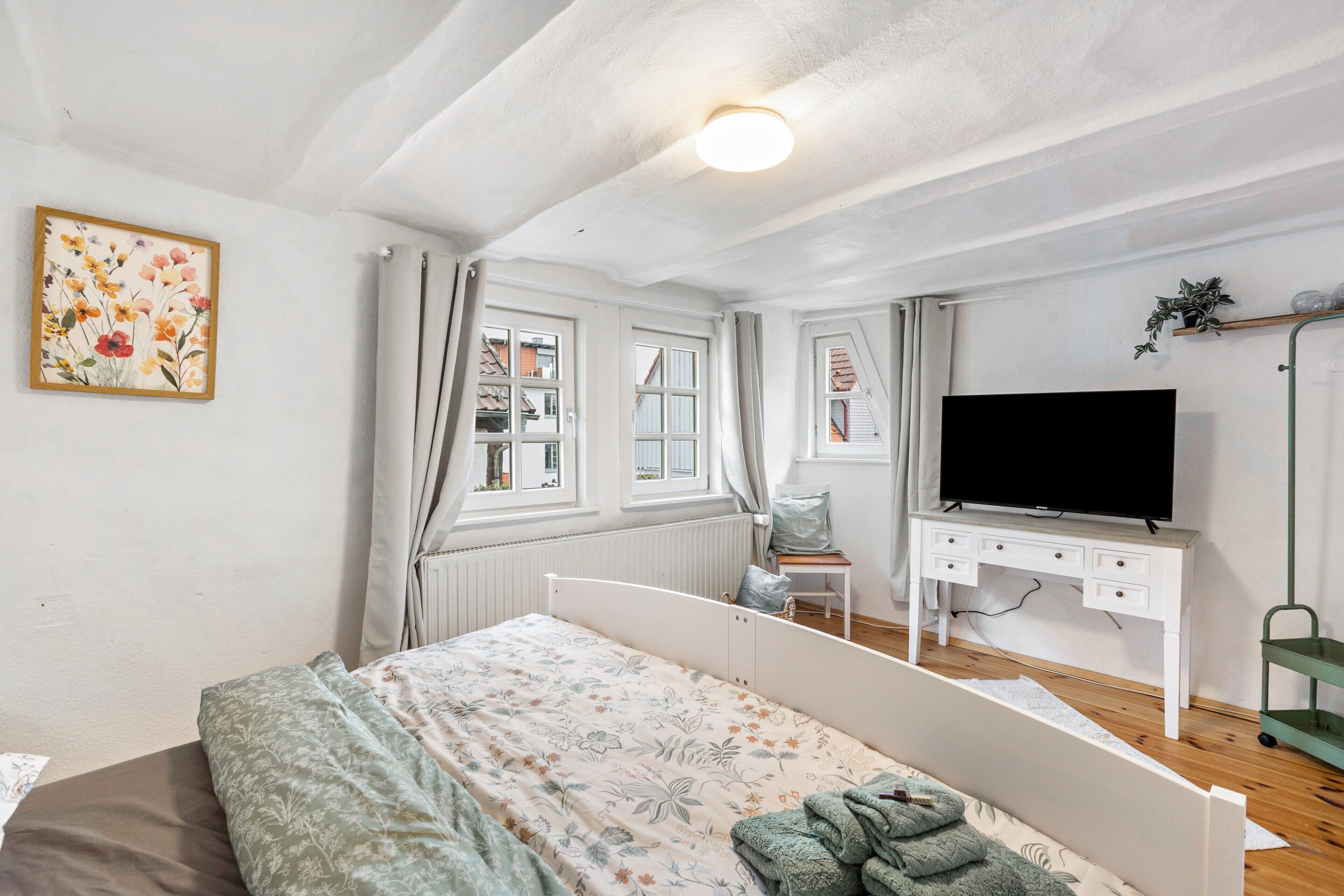 2 Schlafzimmer, Schreibtisch, WLAN, Bettwäsche