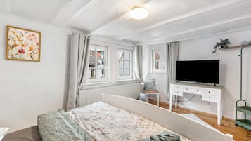 2 Schlafzimmer, Schreibtisch, WLAN, Bettwäsche