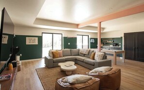 TV, fireplace, video games, books - AFTON PEAK • Resort-Style Luxury A-Frame Retreat (Faber)