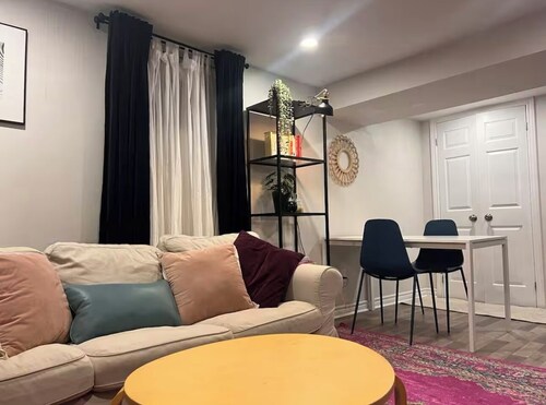 Main st. Studio Apartment in East Galt