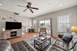 TV - Clammers Cove 4 | 4BR/3.5BA Bayside Townhouse (Ocean City)