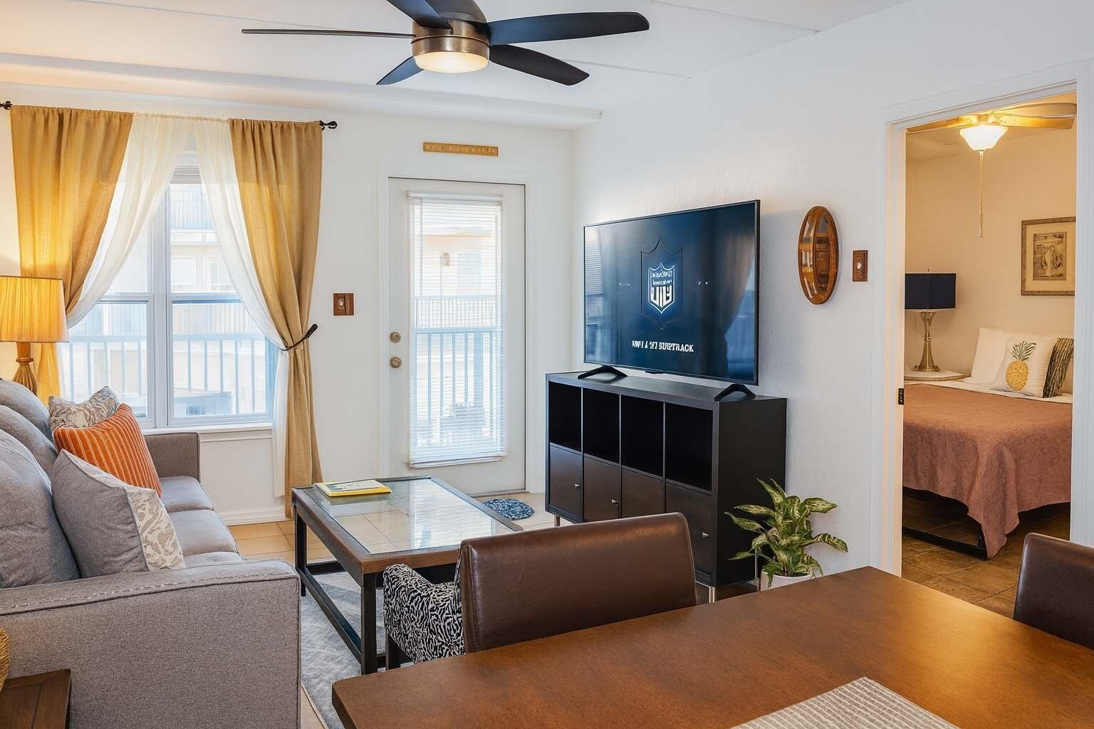 Apartment, 2 Bedrooms | Living area