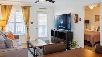 Apartment, 2 Bedrooms | Living area