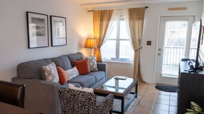 Apartment, 2 Bedrooms | Living area