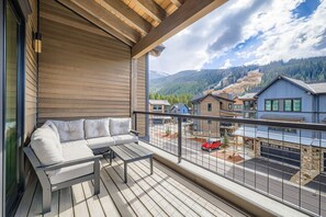 Townhome, 3 Bedrooms | Property grounds