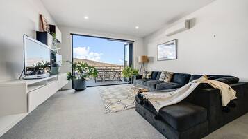 Apartment | Living room